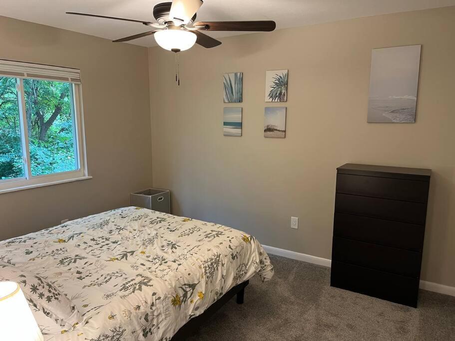 Carter #1 Two Bedroom Unit Near Xavier Downtown *